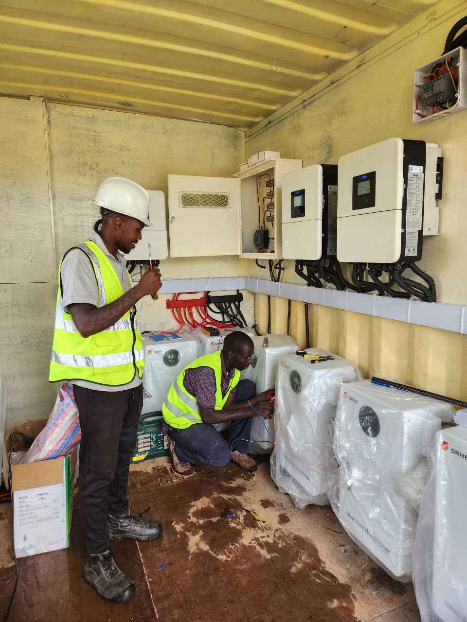 Containerized ESS Microgrid